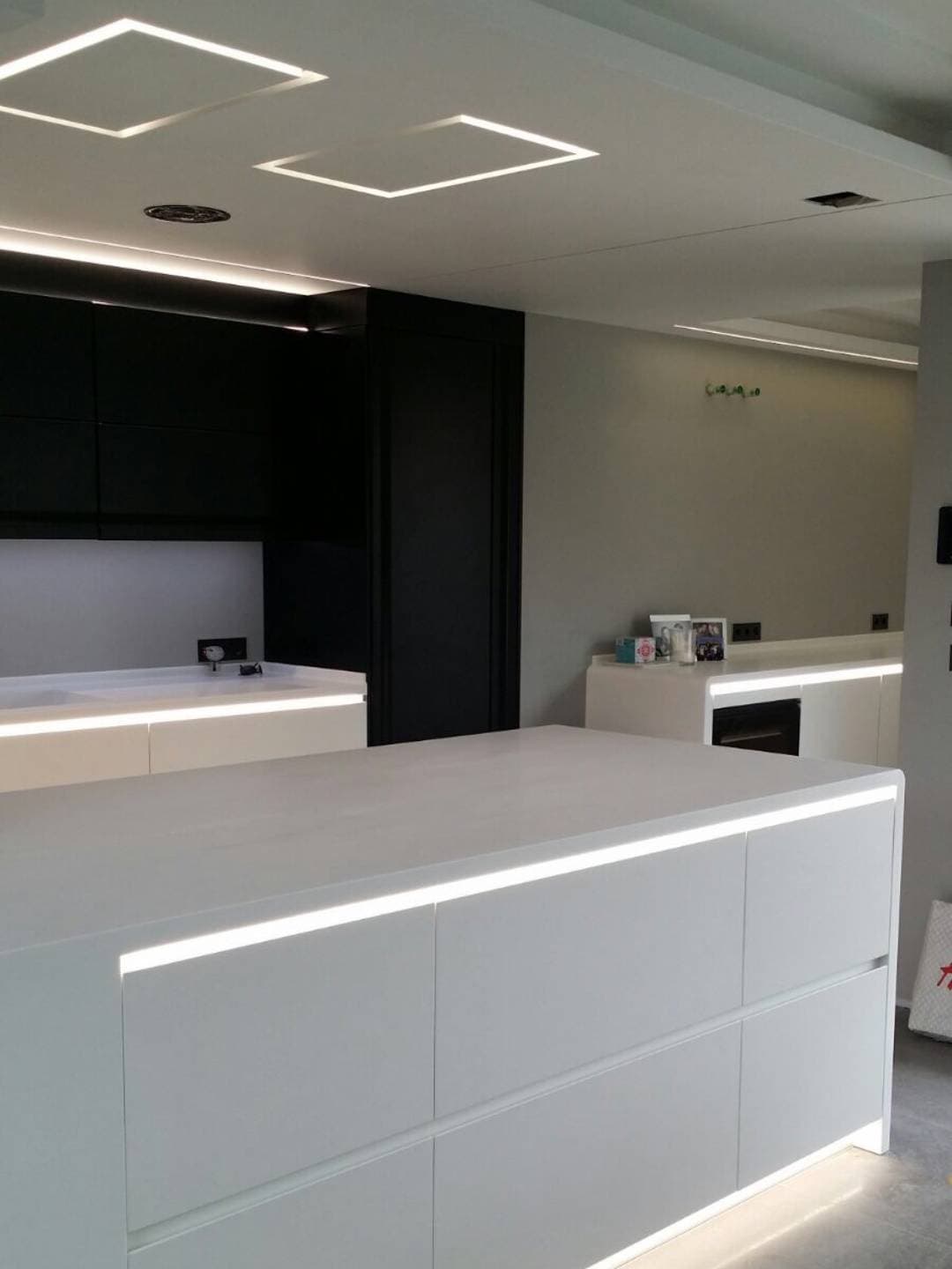 Completed kitchen renovation project, photo 13